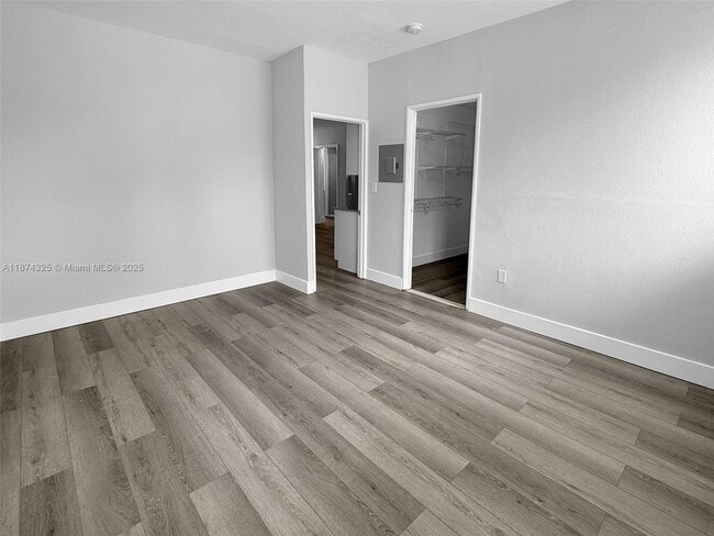 Building Photo - 6647 SW 59th Pl
