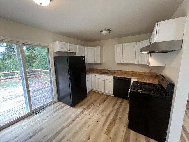 Foto del edificio - 3545 Wedgewood Dr SW