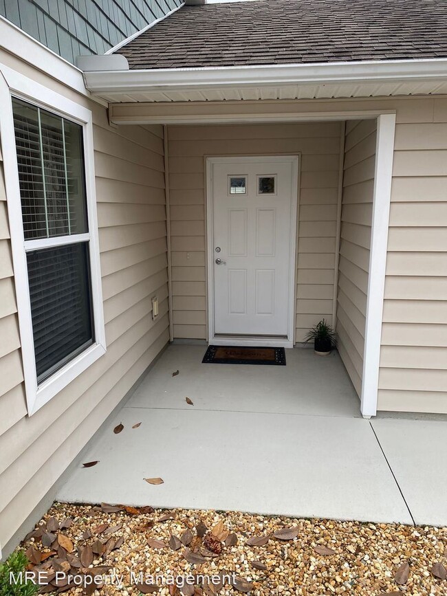 Building Photo - 3 br, 2 bath House - 1097 Commodore Drive