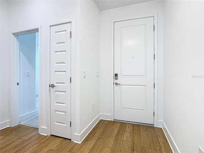 Building Photo - 13809 Luna Harvest Ave