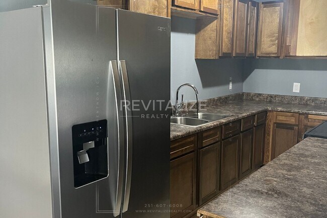 Foto del edificio - Charming 3-Bedroom, 2-Bath Home Near Downt...