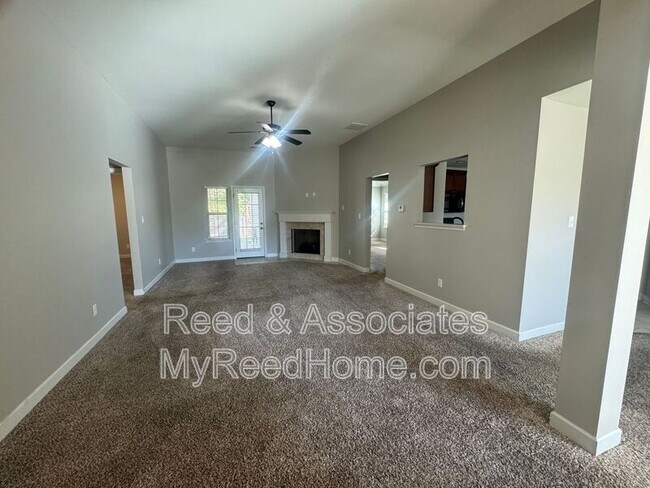 Building Photo - 1369 Switzer Dr