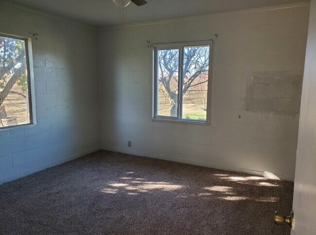 Building Photo - 2641 S Walton Ave
