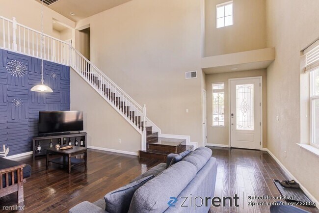 Foto del edificio - 6 br, 3 bath House - 2960 Holdrege Way, Sa...