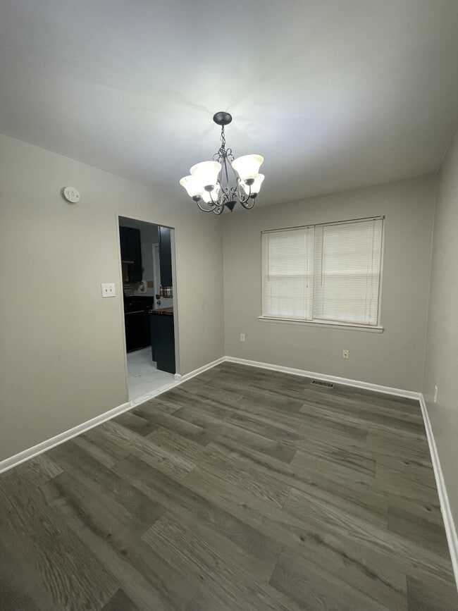 Foto del edificio - 8203 Durness Ct