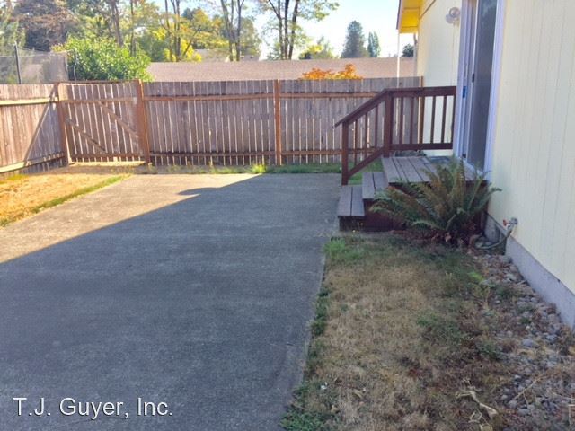 Foto del edificio - 3 br, 2 bath House - 911 Rotary Lane