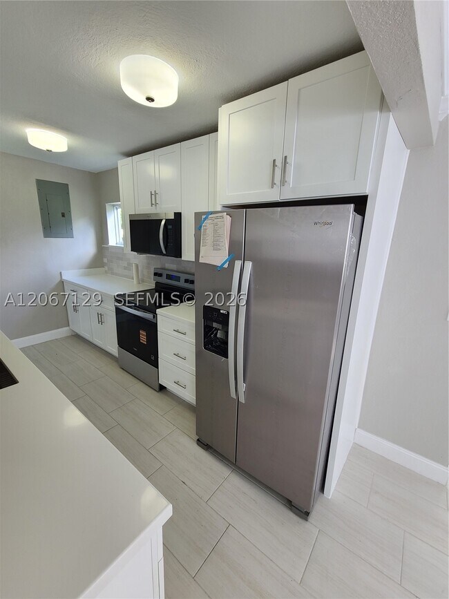 Foto del edificio - 1240 NE 207th St