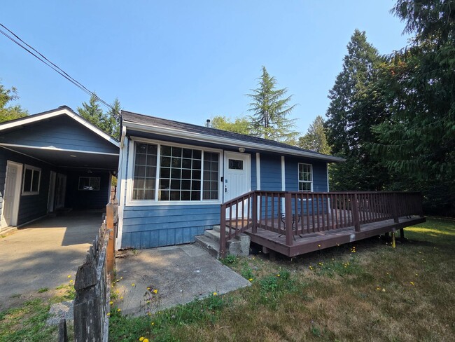 Photo - 1290 NE Fairgrounds Road House