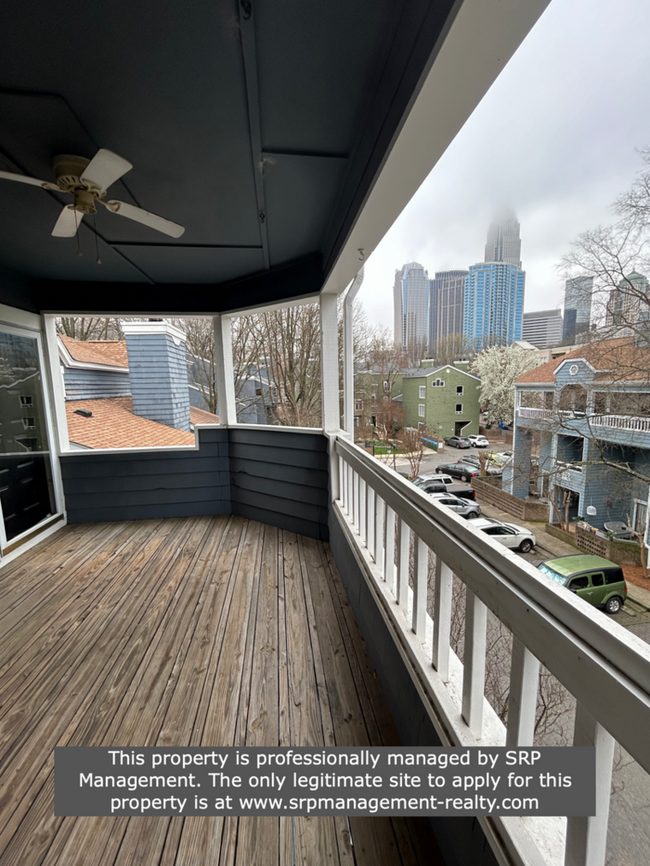 Foto del edificio - FOURTH WARD 1 BEDROOM/1 BATH CONDOMINIUM W...