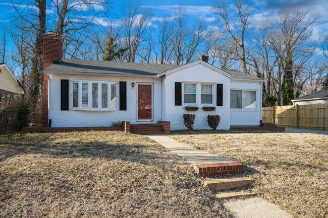Building Photo - 7709 Ravine Dr