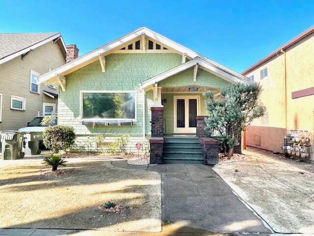 Primary Photo - 2319 W St