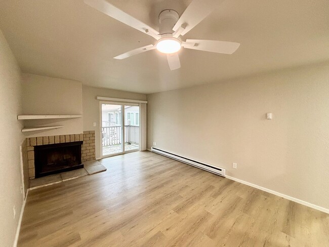 Foto del edificio - Newly remodeled 1 bed 1 bath at Habitat co...