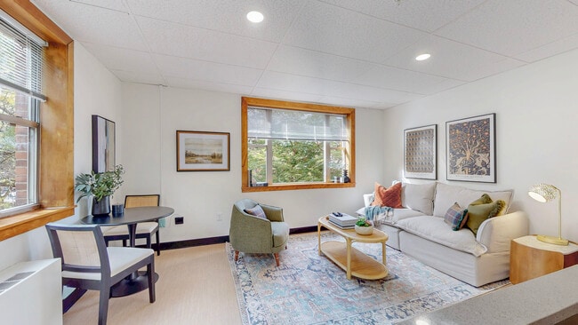 Building Photo - Parkline Apartments