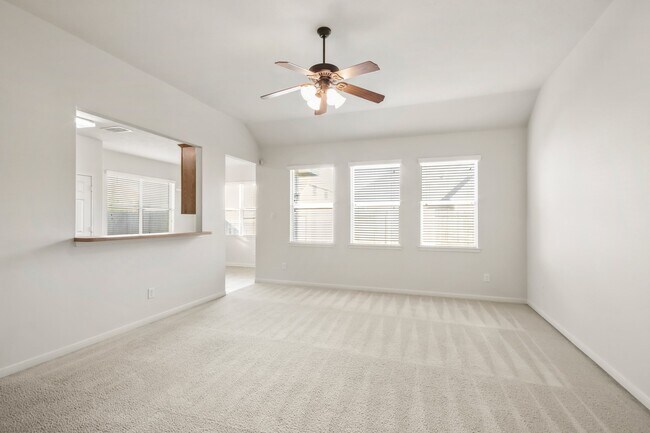 Foto del edificio - 15114 Cave Creek Dr