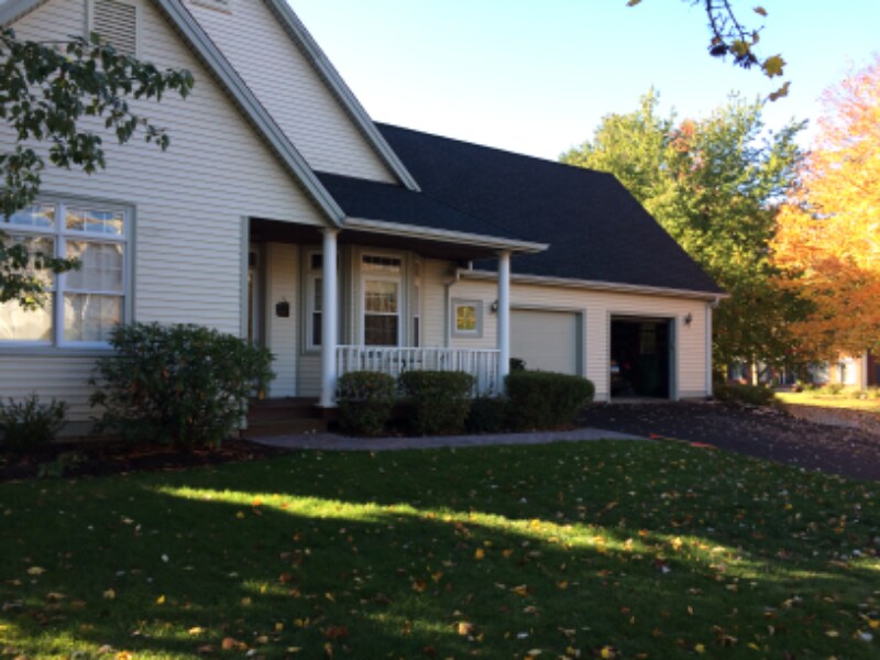 Foto principal - 539 Hawthorne Ln