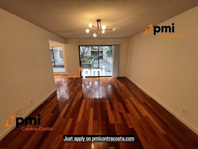 Building Photo - 470 N Civic Dr