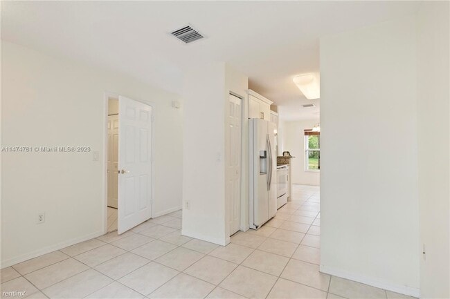 Building Photo - 3 br, 2.5 bath House - 2275 NW 170th Ave