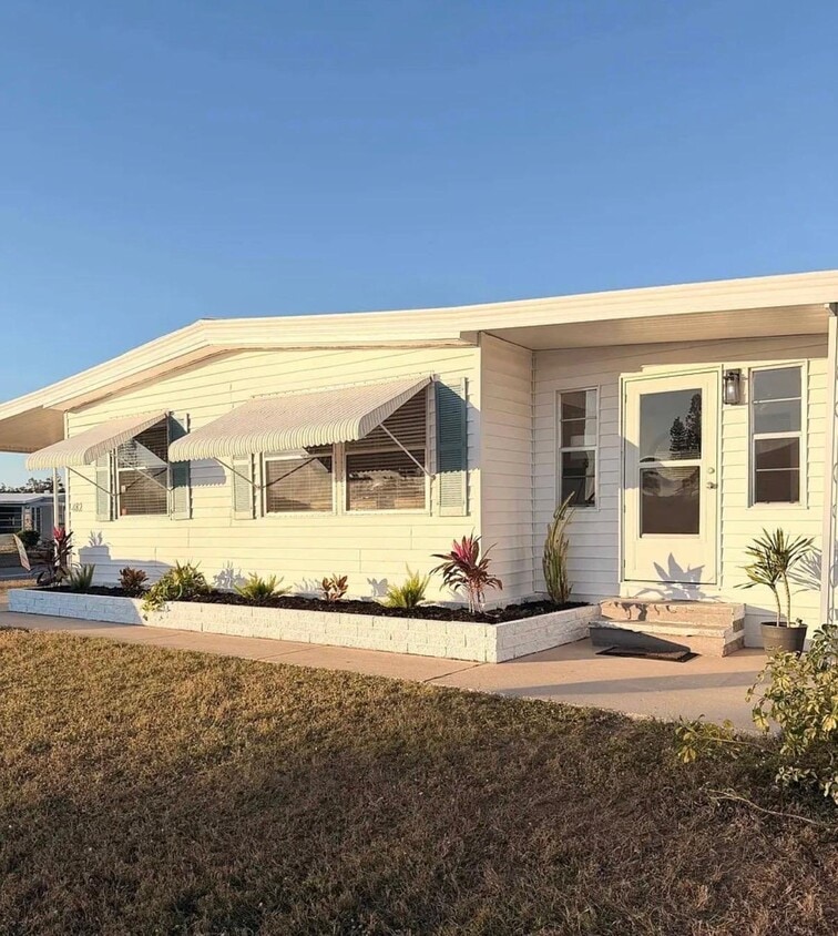 Photo - 482 Outer Dr (Ellenton, FL)