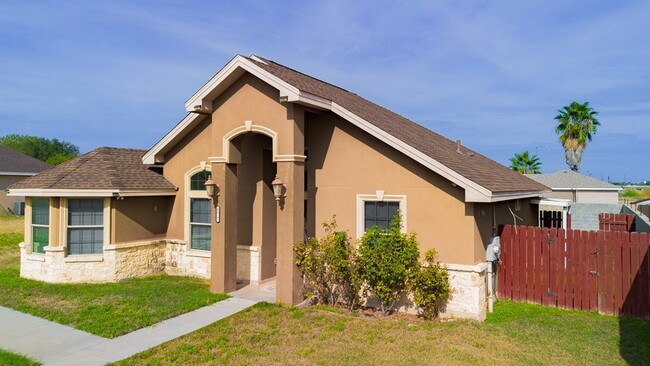 Building Photo - 2677 Fox Cove Drive