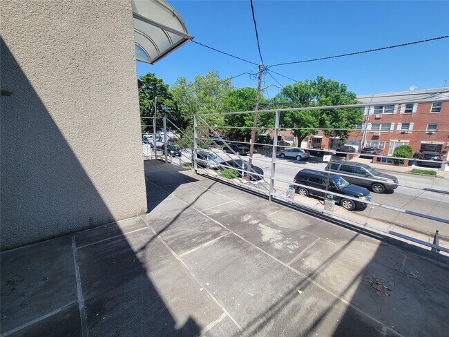 Foto del edificio - 30-26 69th St