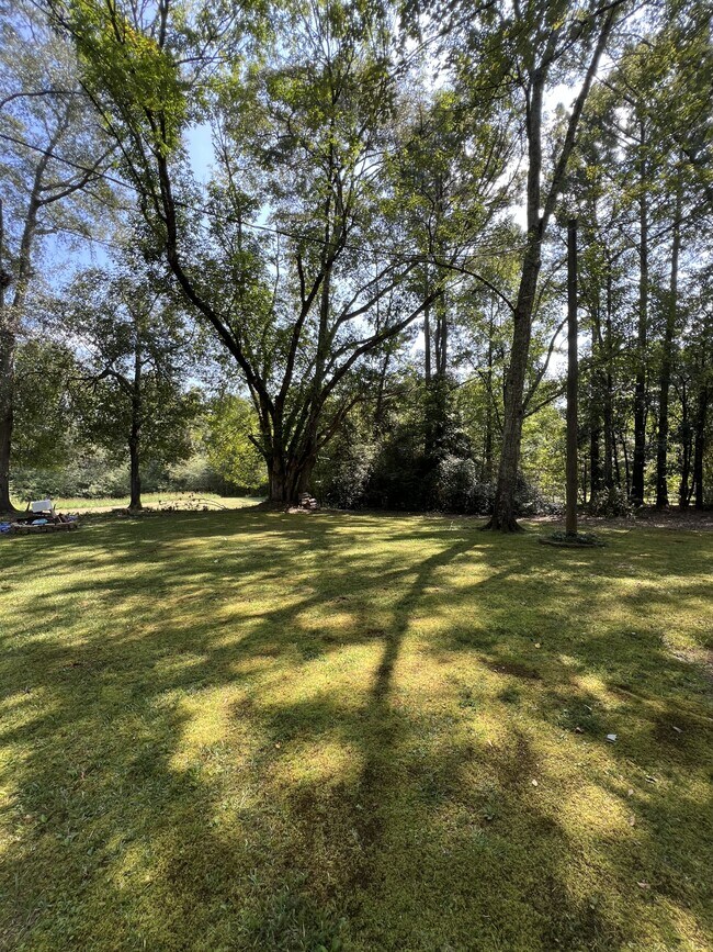 Foto del edificio - 1631 Rays Church Rd