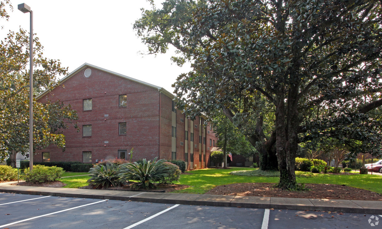 Primary Photo - Ahepa 310-V Apartments