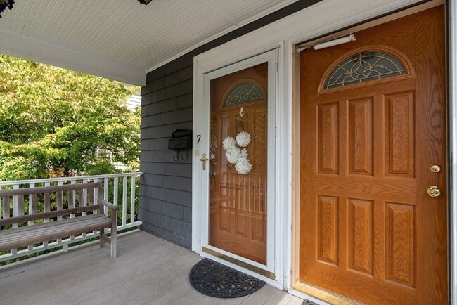 Building Photo - 5-7 Linwood Ave