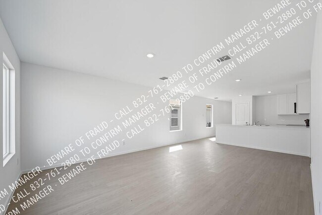 Foto del edificio - 416 Finch Cir