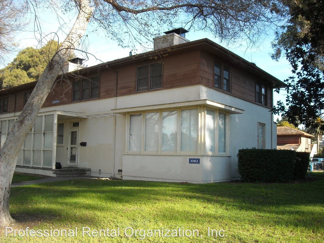 Primary Photo - 1082 Azuar Ave