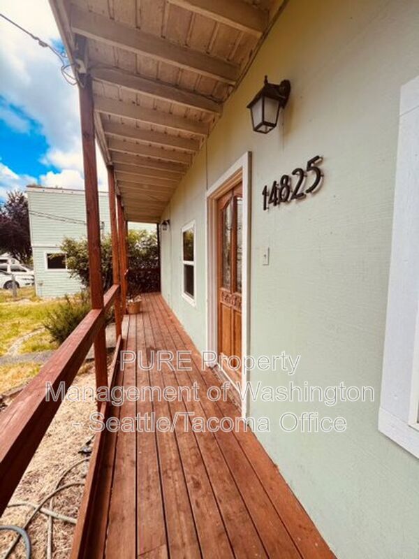 Foto del edificio - 14825 W Thorne Ln SW