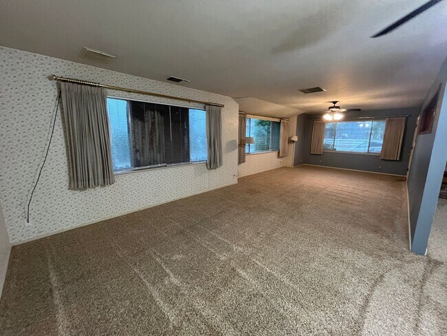 Building Photo - Private Showings Only! Charming Country Home Now Available!