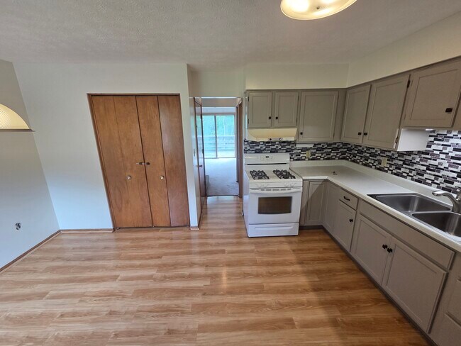 Cocina - 5229 Rule Rd