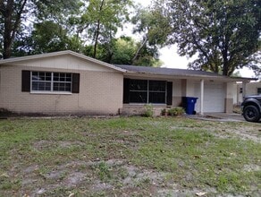 Building Photo - 7013 Green St