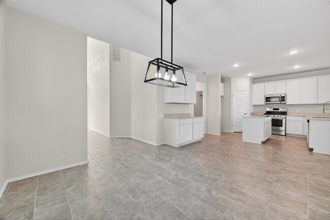 Building Photo - 7454 Sunlit Hbr Dr