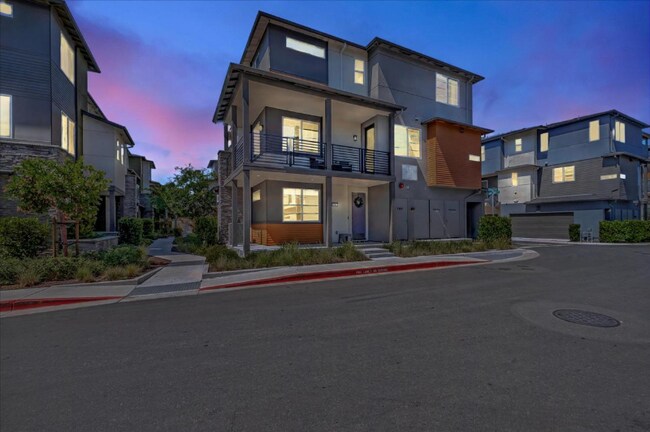 Building Photo - 151 Spectrum Ln