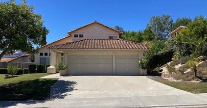 Building Photo - 1525 Avenida Andante