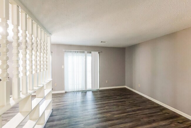 Building Photo - Charming Home in Montgomery