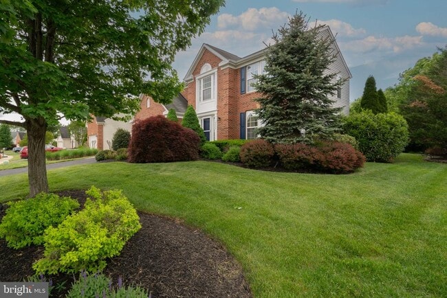 Building Photo - 10955 Southcoate Village Dr