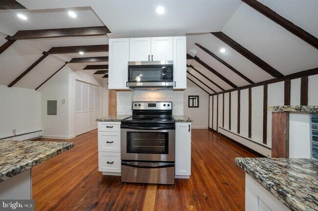 Foto del edificio - 809 Mill Rd