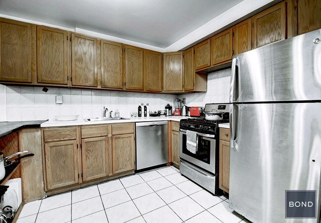 Foto del edificio - 355 W 20th St