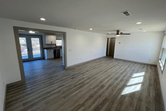 Foto del edificio - 424 N Clay St