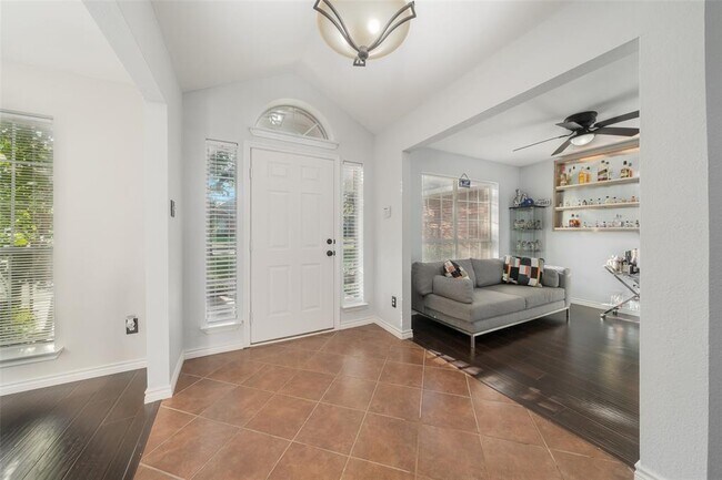 Foto del edificio - 5501 Bright Star Trail