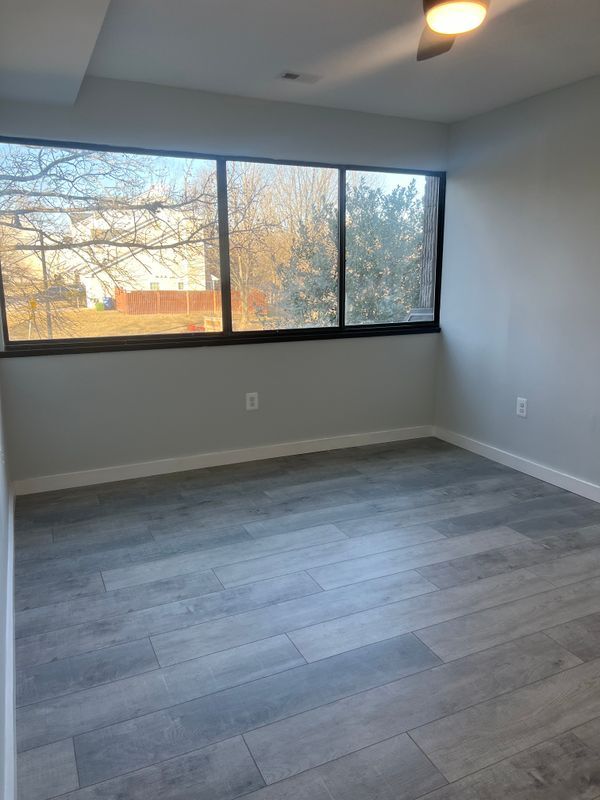 Foto del edificio - 2214 Deerfern Crescent