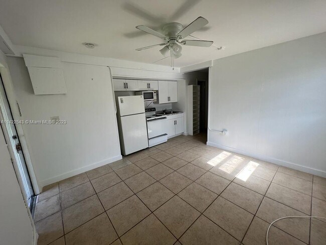 Foto del edificio - 2114 McKinley St