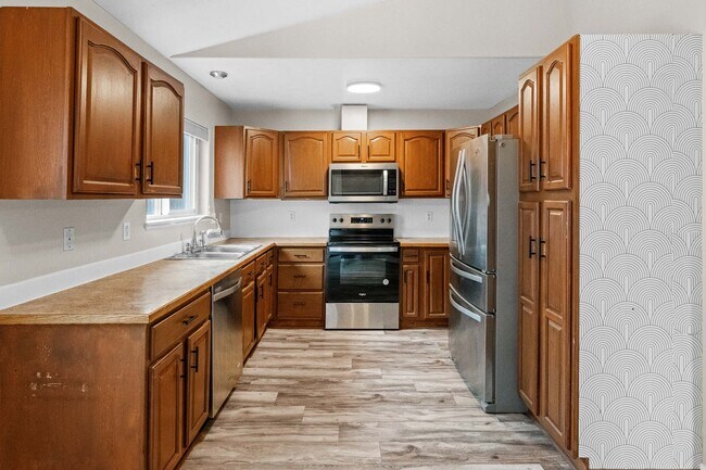 Foto del edificio - 1140 Marsh Laurel Dr