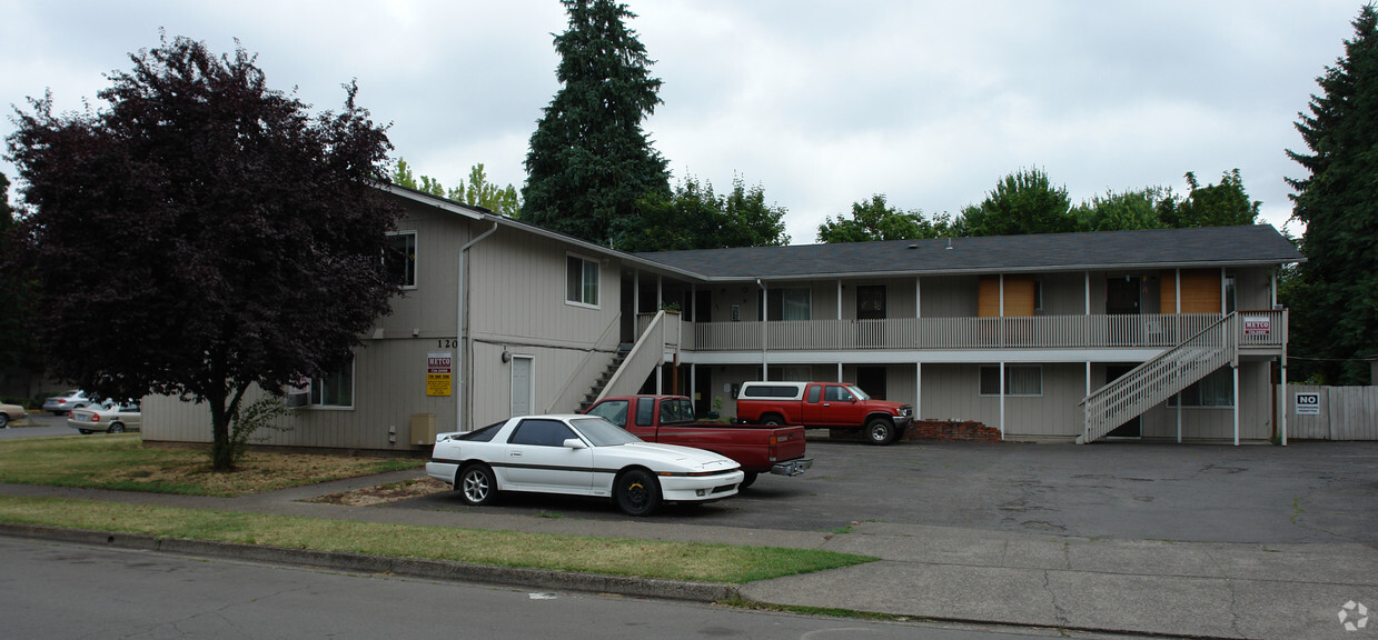 Primary Photo - 120 F St