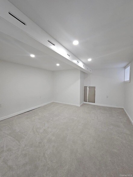 Foto del edificio - 964 E 42nd St