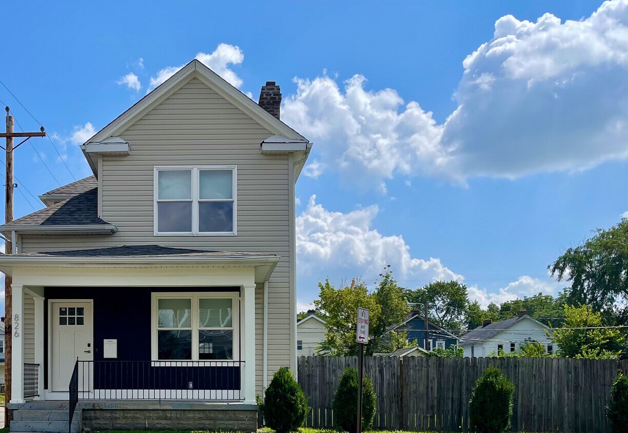 Foto principal - 826 S 18th St
