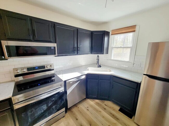 Foto del edificio - 1732 Netherfield Ln