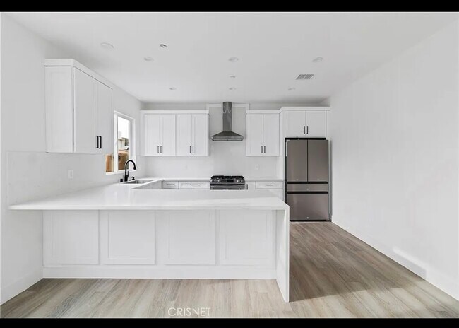 Building Photo - 11221 Runnymede St
